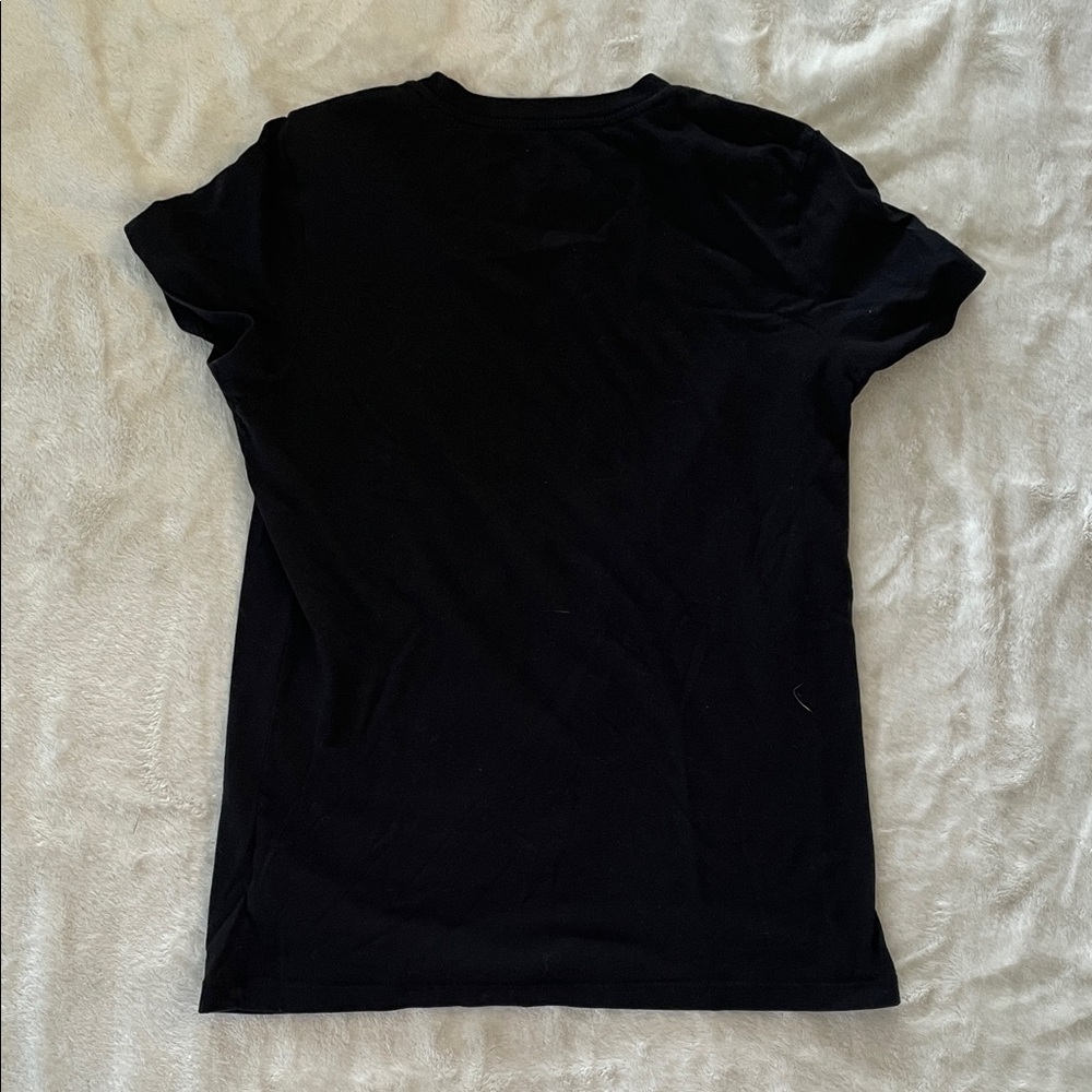 Aeropostale Black Tee with Red Rose Design - Picture 5 of 6